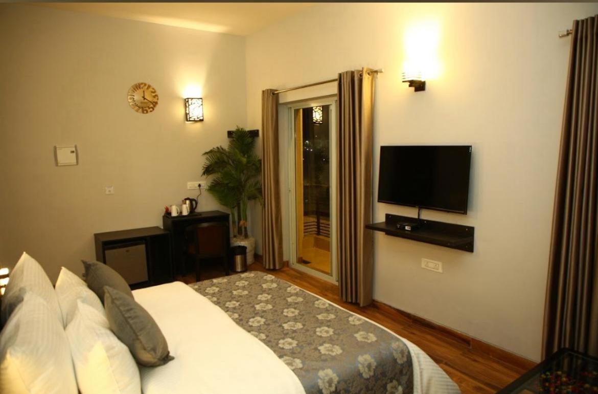 Luxury Haven. Harmony Suites. 5*
