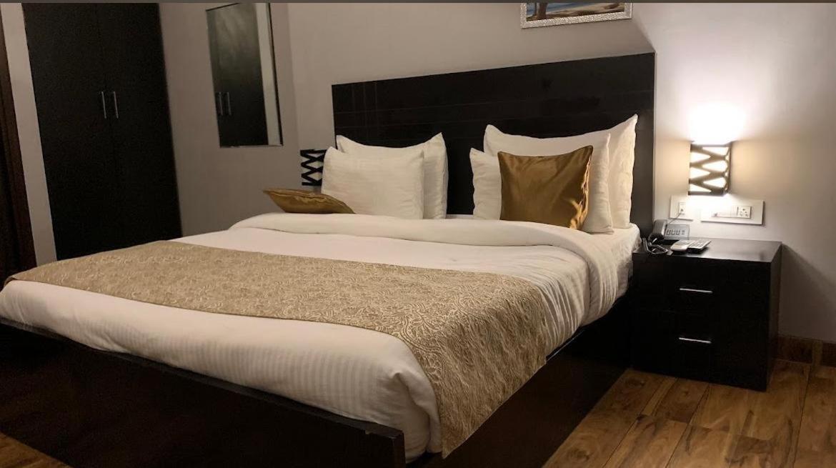 Luxury Haven. Harmony Suites. Guest house